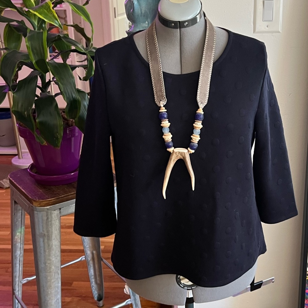 W5 Tunic top with back zip, bell sleeves, size L NWT